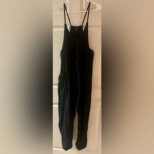 Black Sleeveless jumpsuit with Pockets